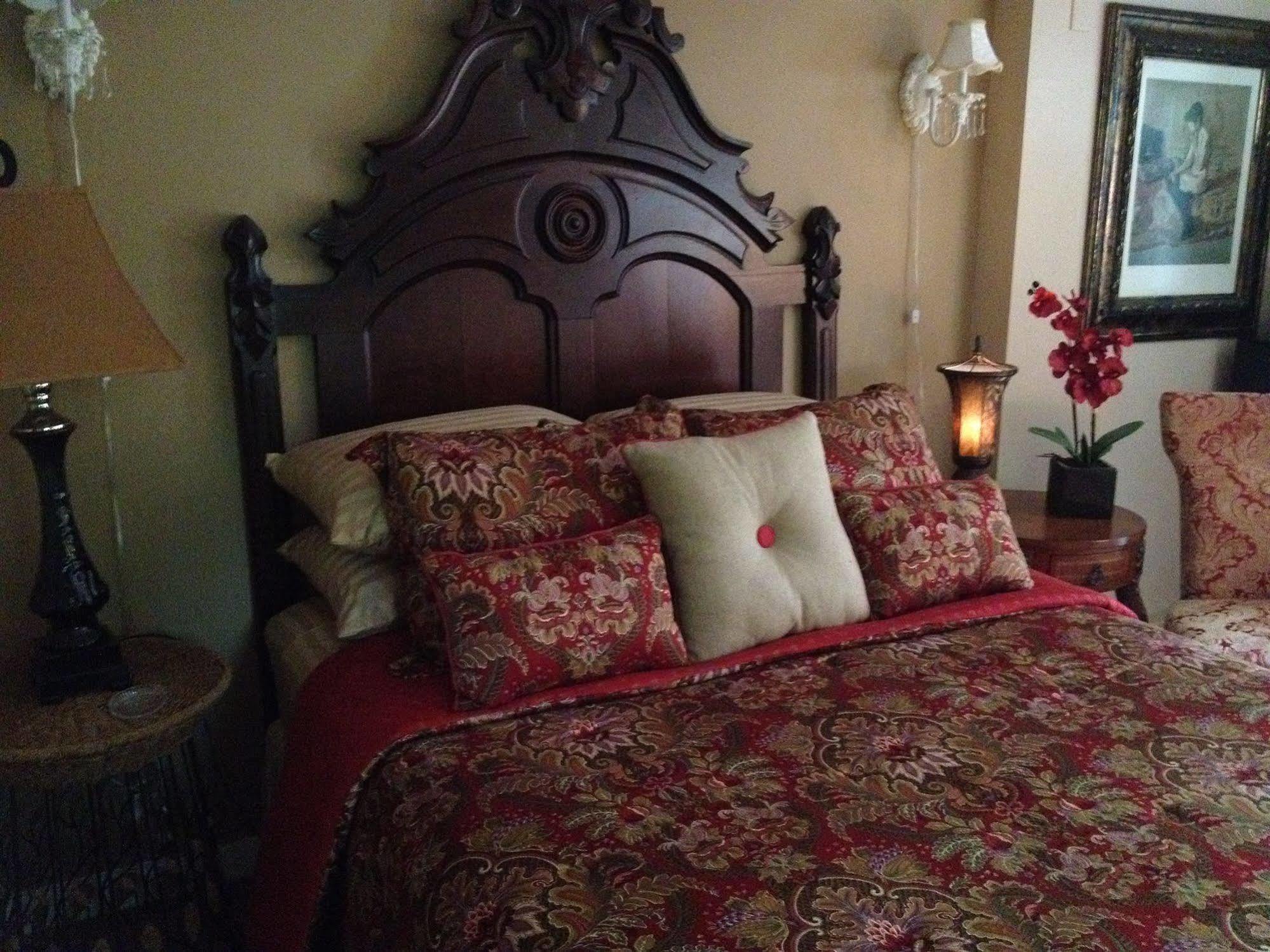 Red Bud Manor Inn Eureka Springs Buitenkant foto