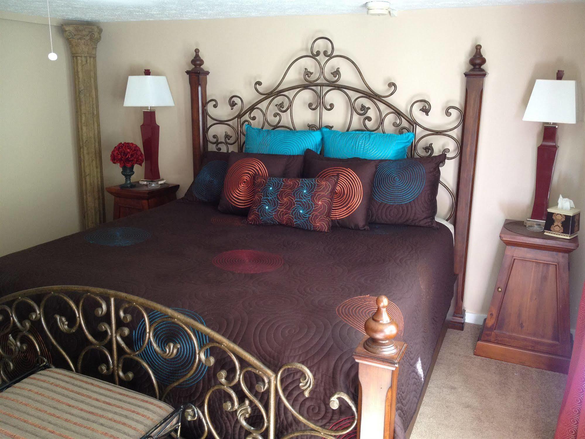 Red Bud Manor Inn Eureka Springs Buitenkant foto