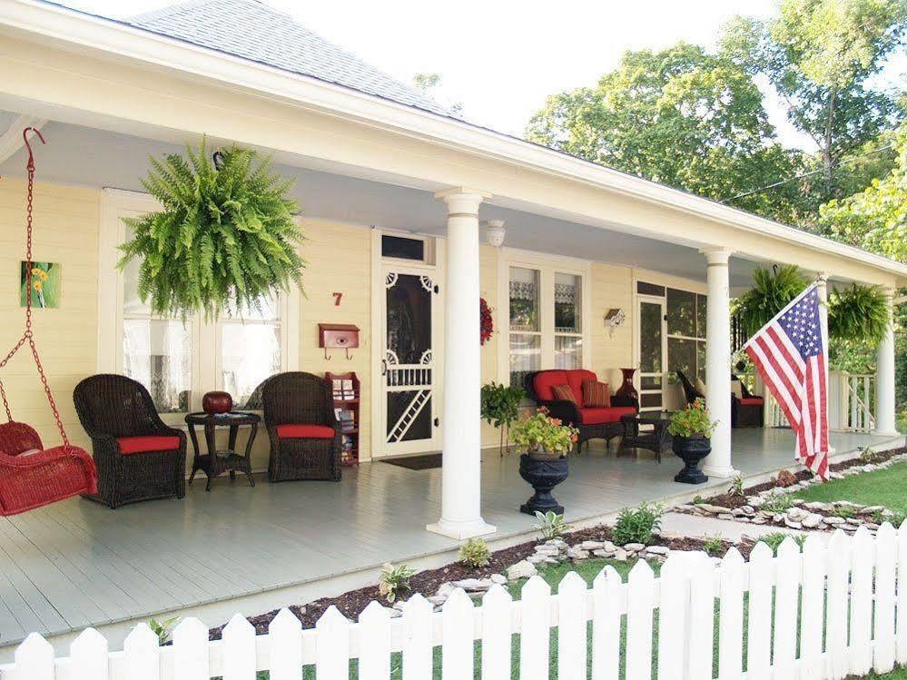 Red Bud Manor Inn Eureka Springs Buitenkant foto